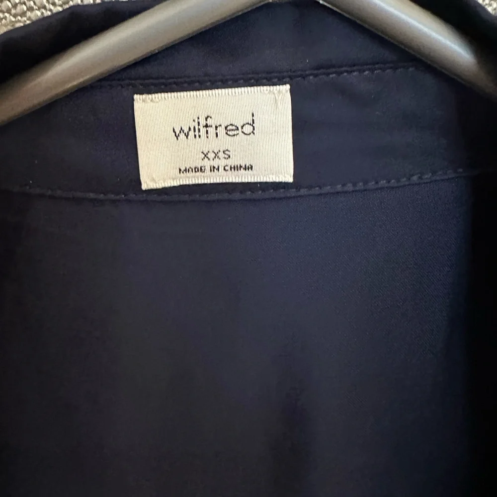 Wilfred Tie Front Blouse - Picture 9 of 9